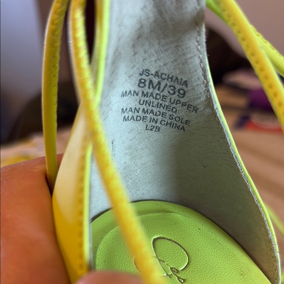 Jessica Simpson tie-up heels - Picture 4 of 7